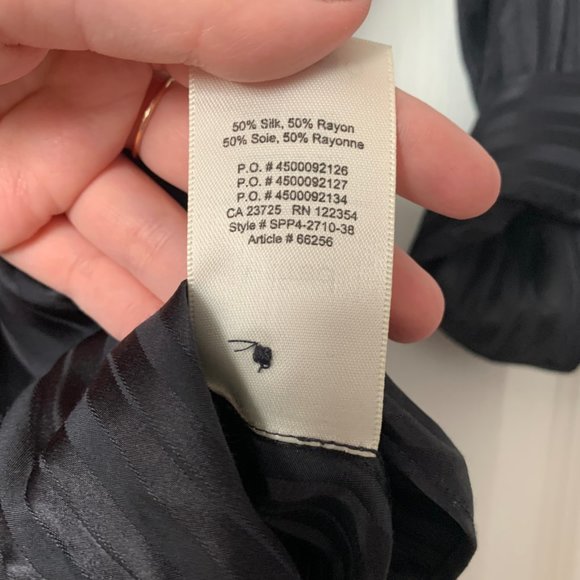 Aritzia Wilfred silk Zelie shirt - Picture 3 of 5